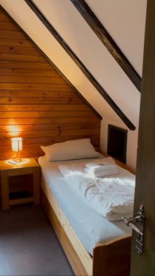 Schlafzimmer 1 Ebene 2 Kinderzimmer Einzelbett